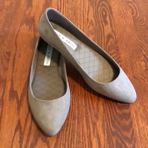 Tan suede flats - never worn!